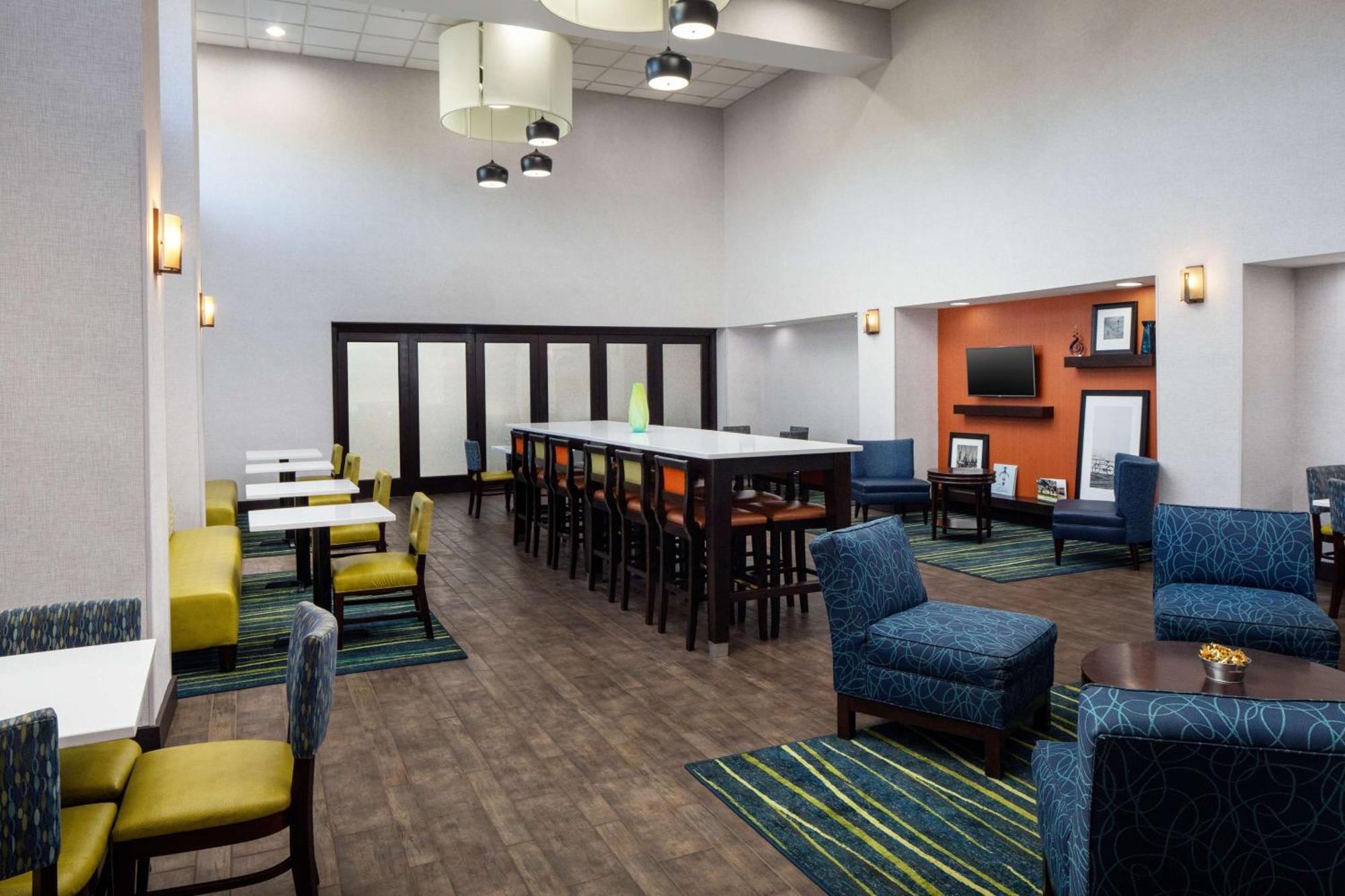 Hampton Inn & Suites Savannah - I-95 South - Gateway Georgetown Exterior photo